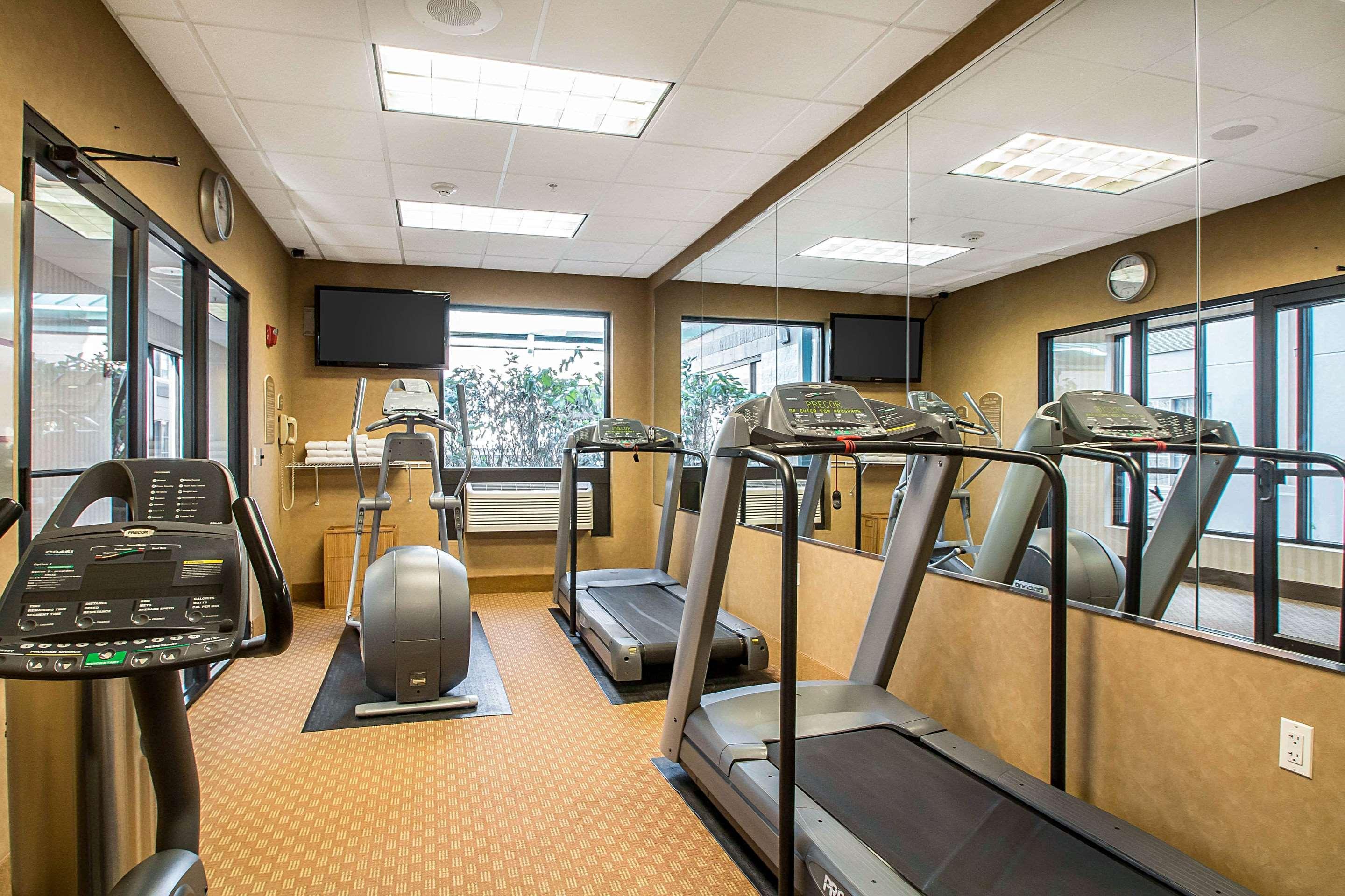 Clarion Inn Elmhurst - Oak Brook Near I-88, I-290, I-294 Екстер'єр фото