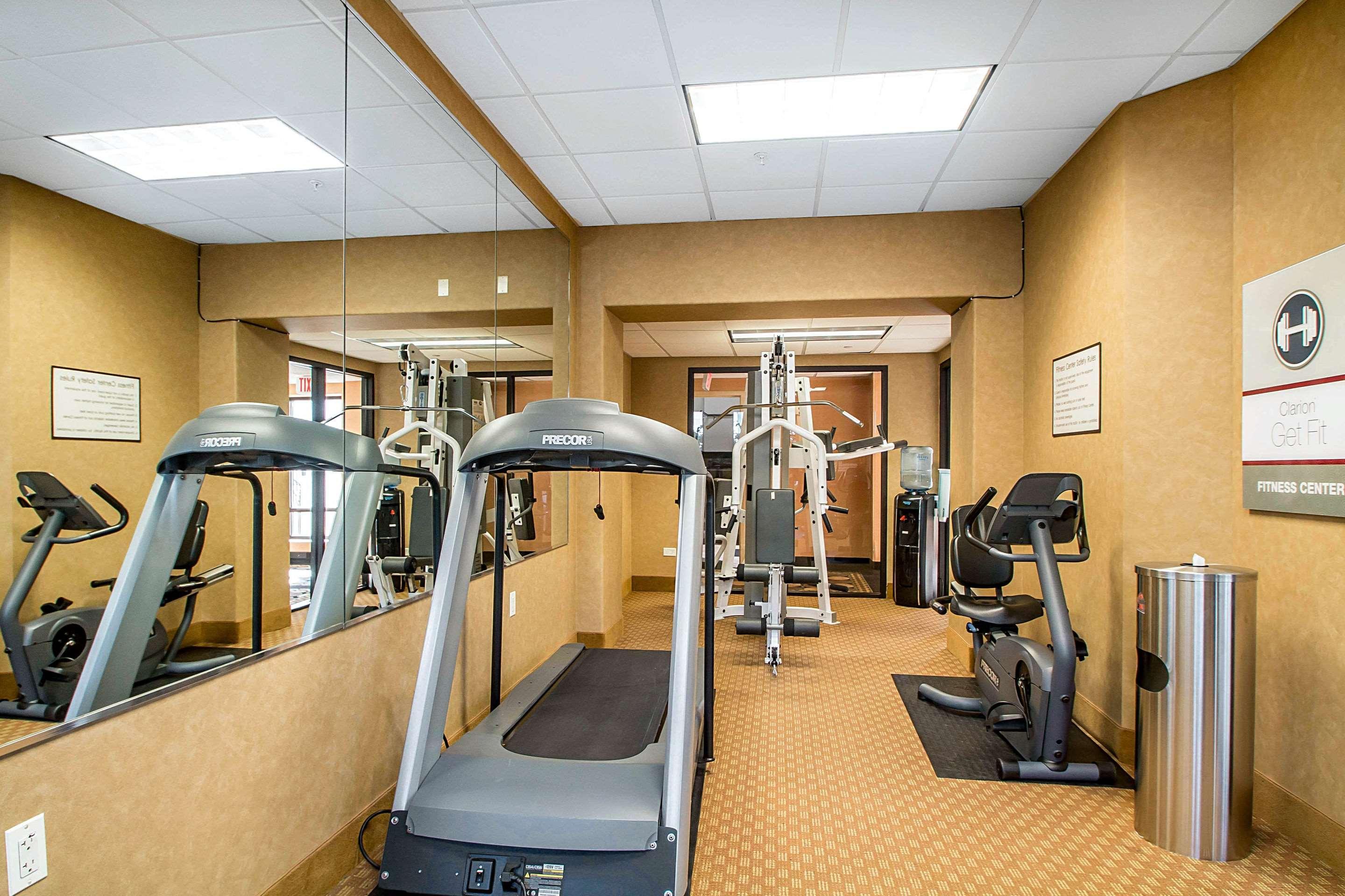Clarion Inn Elmhurst - Oak Brook Near I-88, I-290, I-294 Екстер'єр фото