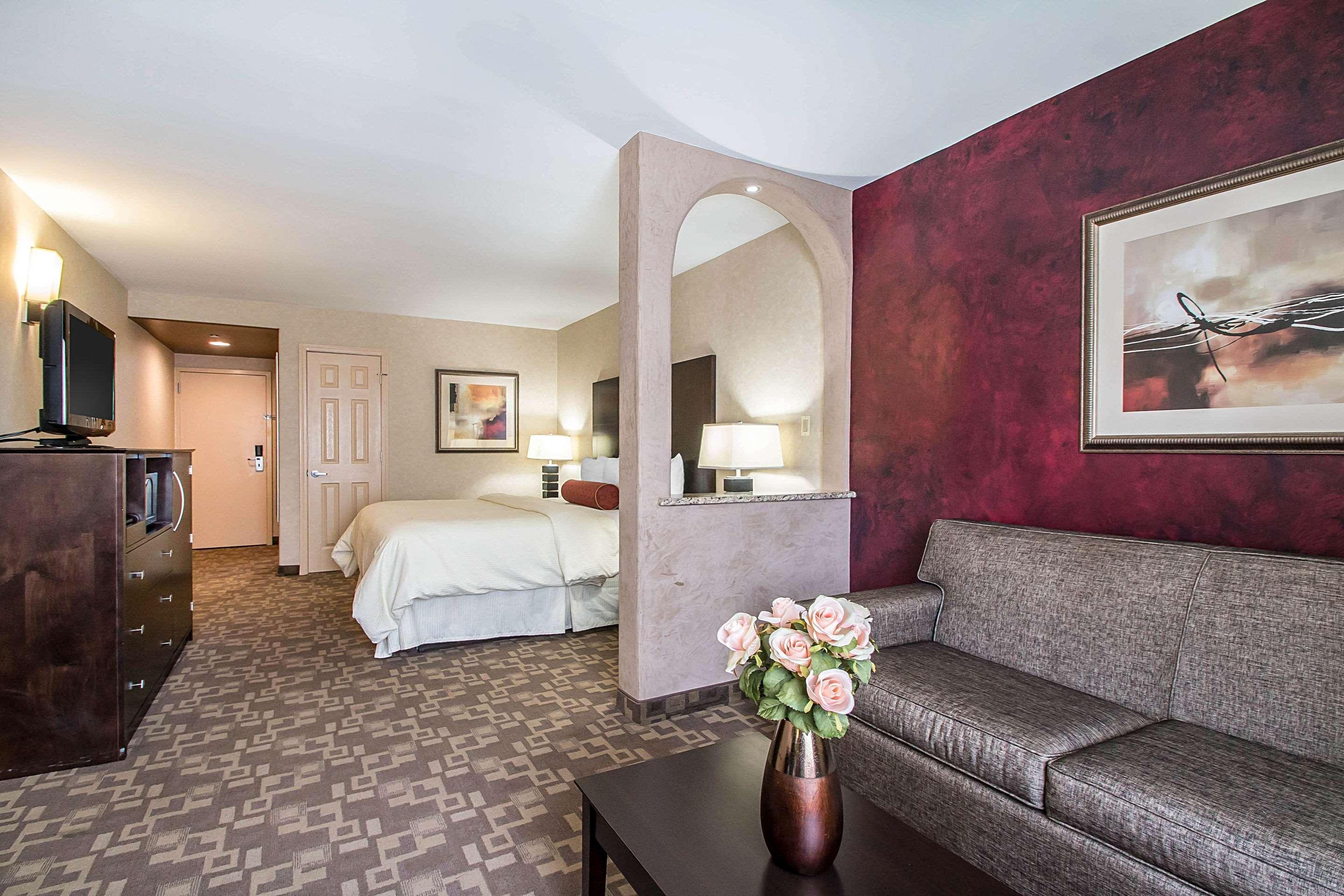 Clarion Inn Elmhurst - Oak Brook Near I-88, I-290, I-294 Екстер'єр фото