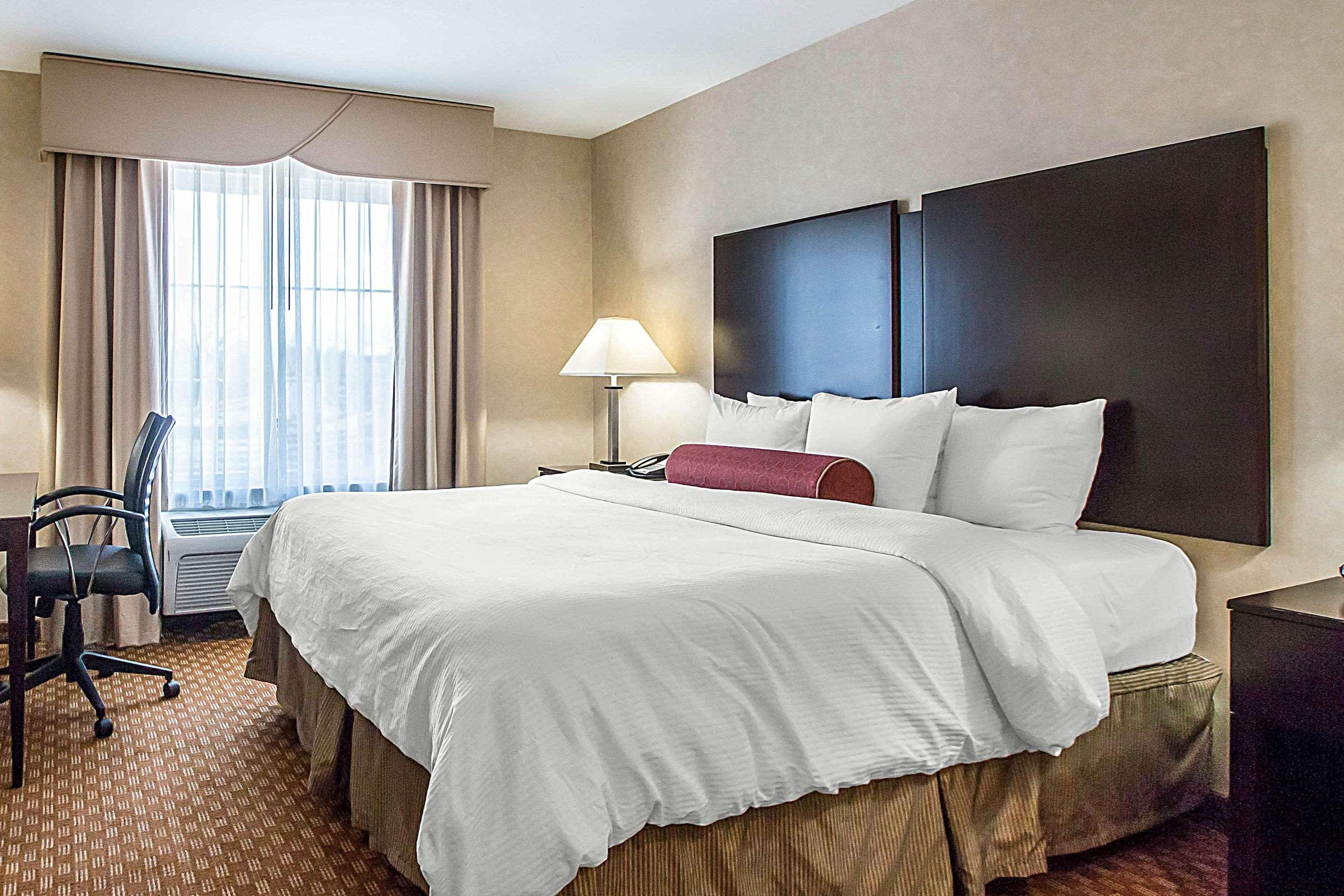 Clarion Inn Elmhurst - Oak Brook Near I-88, I-290, I-294 Екстер'єр фото