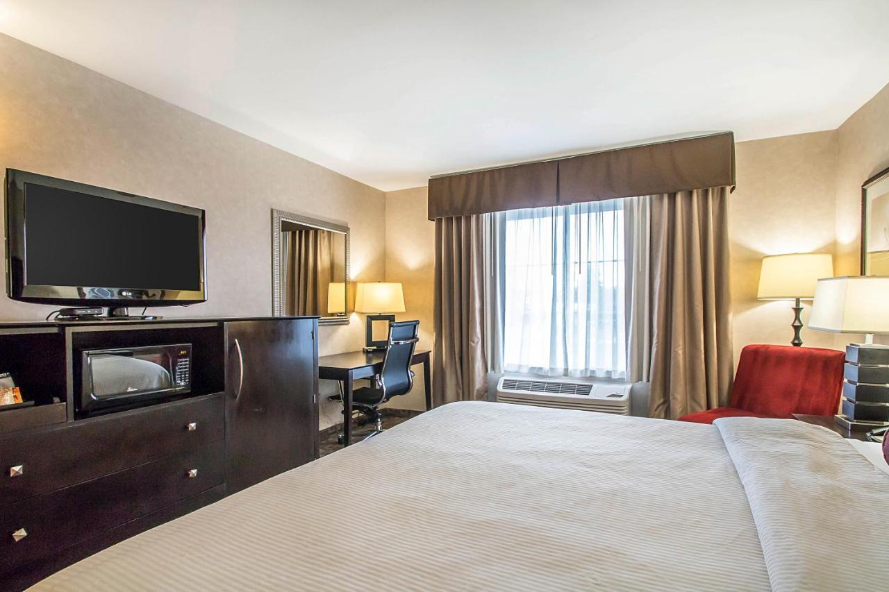 Clarion Inn Elmhurst - Oak Brook Near I-88, I-290, I-294 Екстер'єр фото
