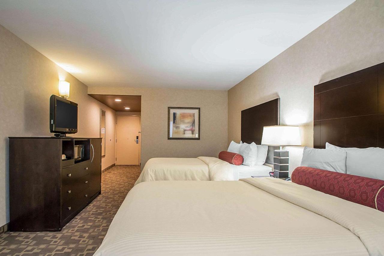 Clarion Inn Elmhurst - Oak Brook Near I-88, I-290, I-294 Екстер'єр фото